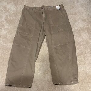 GAP Women’s Barrel Jeans